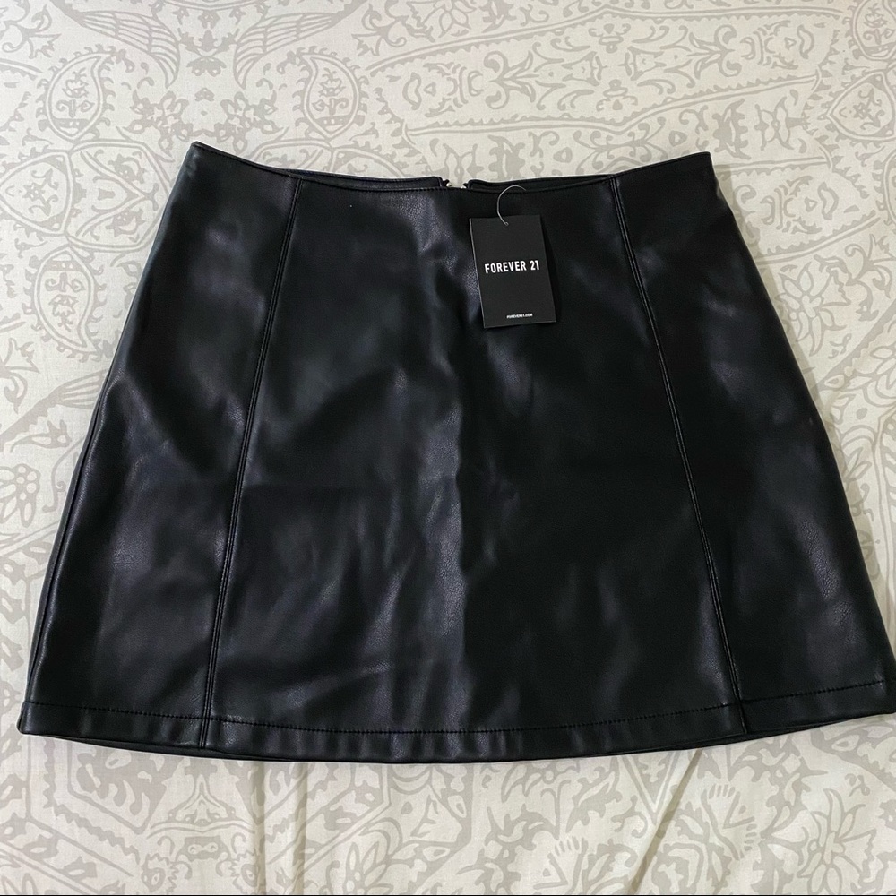 NWT Forever 21 Black Faux Leather Skirt
